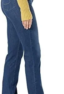 Signature by Levi Strauss & Co. Gold Label Women’s High-Rise Straight (Standard and Plus)