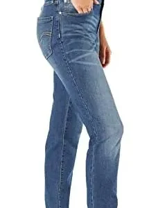 Signature by Levi Strauss & Co. Gold Label Women’s Modern Straight Jeans